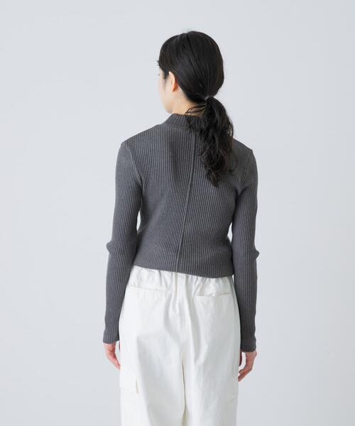 かぐれ（カグレ）の「ヤクコットンハイネックカットソー（Tシャツ/カットソー・レディース・ナチュラル/チャコールグレー・FREE）」の15枚目の写真