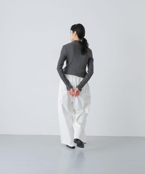 かぐれ（カグレ）の「ヤクコットンハイネックカットソー（Tシャツ/カットソー・レディース・ナチュラル/チャコールグレー・FREE）」の12枚目の写真