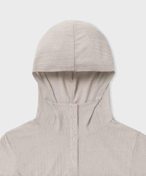 MUSINSA STANDARD WOMAN（ムシンサスタンダードウーマン）の「ウィメンズバーティカルテクスチャーフード付き長袖Tシャツ[ライトウォームグレー]（パーカー・レディース・その他・SMALL/X-SMALL）」の3枚目の写真