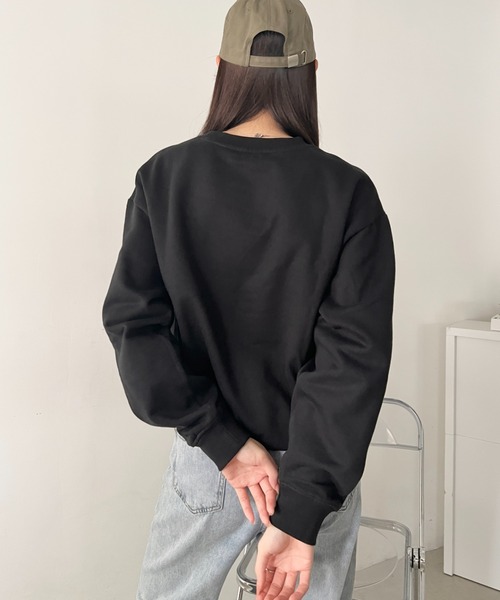 Calvin Klein（カルバン・クライン）の「Calvin Klein(カルバン・クライン)/CK メタリック モノロゴ クルーネック スウェット プルオーバー/LS FOIL MONOLOGO FRENCH TERRY SWEATSHIRT（スウェット・レディース・ワインレッド/ブラック/グレー・M/S/XS/XL/L）」の11枚目の写真