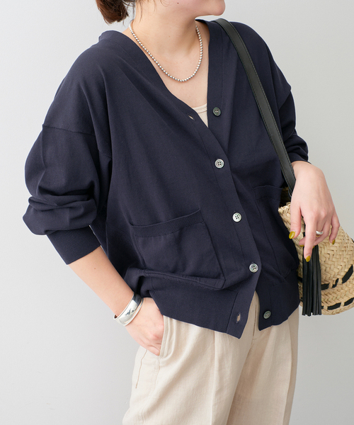 Spick & Span（スピックアンドスパン）の「《追加》コットンハイゲージカーディガン（カーディガン/ボレロ・レディース・ピンク系その他/ホワイト/ネイビー・FREE）」の2枚目の写真