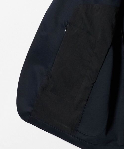 UNITED ARROWS（ユナイテッドアローズ）の「モックロディ 2ボタン テーラードジャケット UA COZY ウォッシャブル ストレッチ（テーラードジャケット・メンズ・ネイビー/グレー系・S/XXL/XL/L/M）」の6枚目の写真