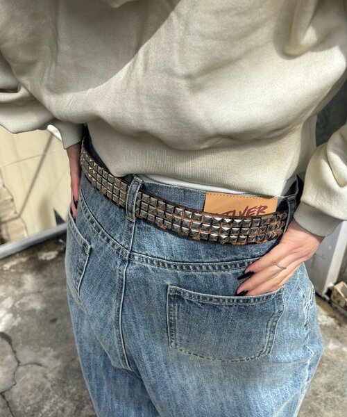 WHO'S WHO gallery（フーズフーギャラリー）の「スクエアスタッズベルト（ベルト・レディース・ブラック/ブラウン・FREE）」の8枚目の写真