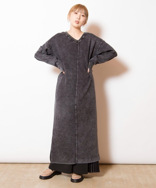 OSMOSIS(オズモーシス)の「2WAY切替RIBニットワンピース(ワンピース・レディース・ブラック/ライトベージュ/グレー・ONE SIZE)」の21枚目の写真
