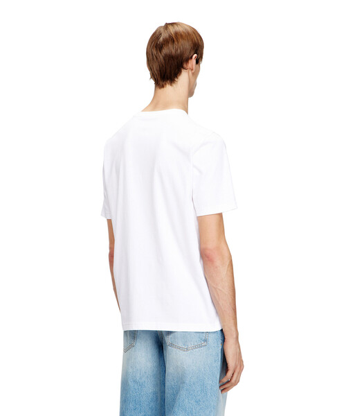 DIESEL(ディーゼル)の「メンズ レギュラーフィットTシャツ T-ADJUST-V5(Tシャツ/カットソー・メンズ・ブラウン/ホワイト・MEDIUM/X-SMALL/SMALL/LARGE/XXX-LARGE/X-LARGE/XX-LARGE)」の3枚目の写真