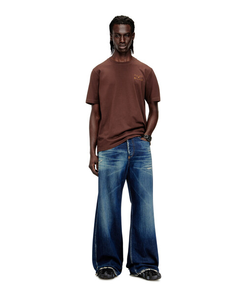 DIESEL(ディーゼル)の「メンズ レギュラーフィットTシャツ T-ADJUST-V5(Tシャツ/カットソー・メンズ・ブラウン/ホワイト・MEDIUM/X-SMALL/SMALL/LARGE/XXX-LARGE/X-LARGE/XX-LARGE)」の8枚目の写真