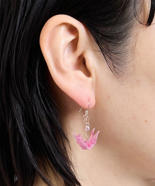 gargle(ガーグル)の「gargle ガーグル:SAKURAシリーズ サクラつる 桜 さくら 折鶴 折り紙 ピアス(ピアス(両耳用)・レディース・ピンク・FREE)」の4枚目の写真