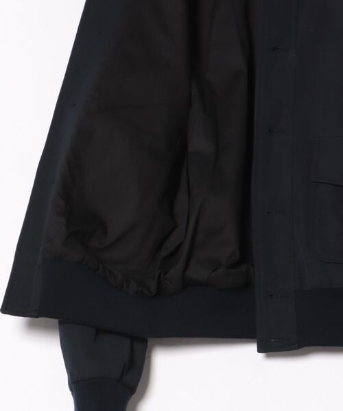 A.P.C.(アーペーセー)の「BLOUSON BOUTONNEE MANCHES RAGLAN(ブルゾン・レディース・ダークネイビー・36)」の3枚目の写真