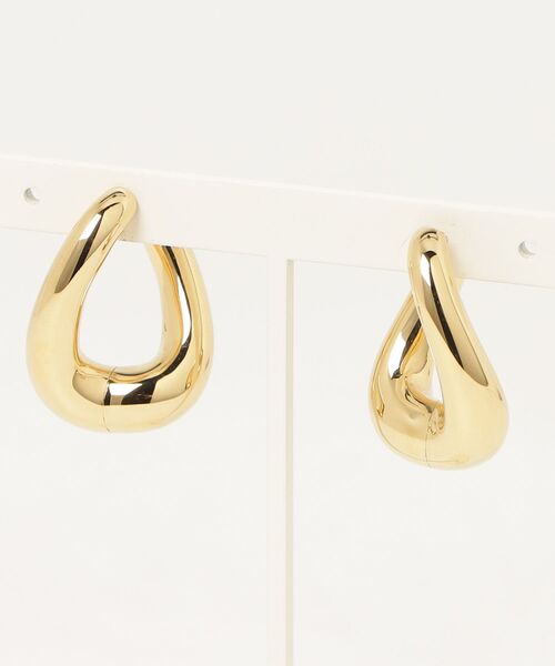 TOM WOOD(トムウッド)の「TOM WOOD Twist Hoops Gold トムウッド ツイスト フープ ピアス(ピアス(両耳用)・レディース・ゴールド・FREE)」の6枚目の写真