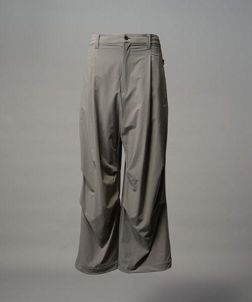 MAISON SPECIAL（メゾンスペシャル）の「《UNISEX》【PERTEX】One-tuck Prime-Wide Relaxing Pants/【パーテックス】ワンタックプライムワイドリラックスパンツ【MAISON SPECIAL/メゾンスペシャル】■セットアップ対応■（スラックス・メンズ・ブラック/グレー/チャコールグレー・0/1/2）」の19枚目の写真