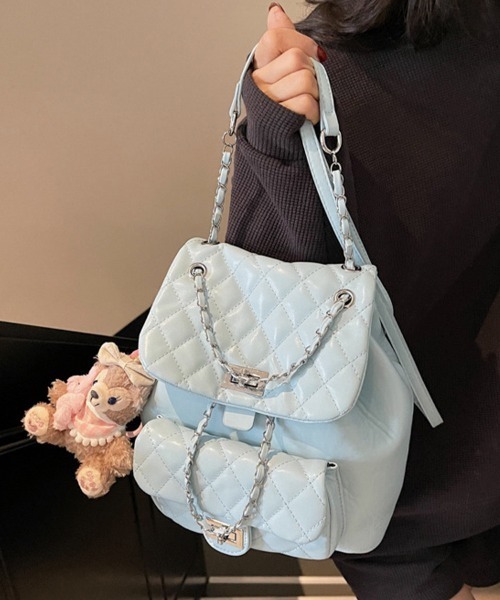 ONEP STAR(ワンピスター)の「キルティング×チェーンデザインリュック(バックパック/リュック・レディース・ブラック/ピンク/シルバー/ブルー/オフホワイト/イエロー・FREE)」の4枚目の写真