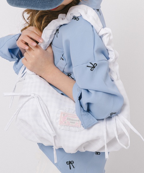 URBAN CHERRY(アーバンチェリー)の「ハンドルギャザーデザインリボンハンドバッグ(ハンドバッグ・キッズ・ホワイト/ピンク/ブルー・FREE)」の7枚目の写真