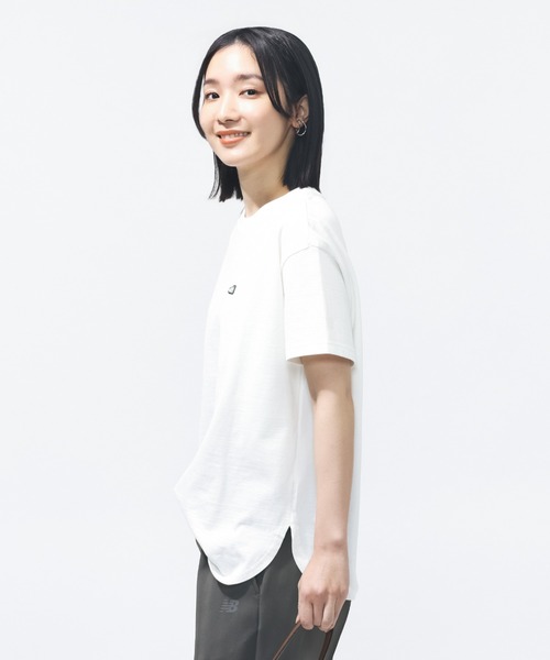 NEW BALANCE(ニューバランス)の「【別注】ニューバランス New Balance シューパッチラウンドヘムTシャツ 限定コラボ(Tシャツ/カットソー・レディース・ブラック/オフホワイト/オリーブ・M/L/XL/S)」の19枚目の写真