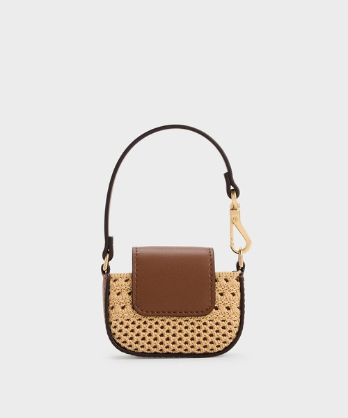 CHARLES & KEITH（チャールズ & キース）の「Ida アイダ ニット マイクロポーチ（ポーチ・レディース・ベージュ・XXS）」の3枚目の写真