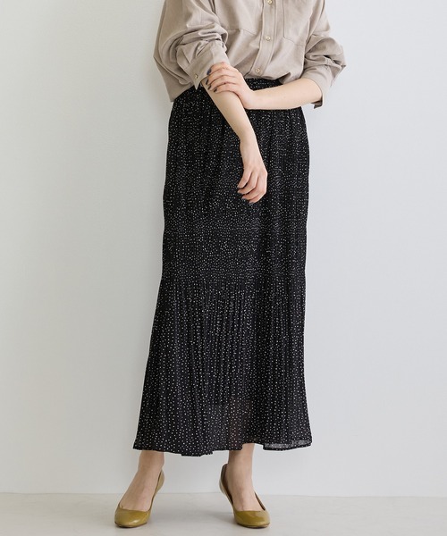 NICOLE white(ニコルホワイト)の「マジョリカプリーツスカート(スカート・レディース・その他3/その他2/イエロー/カーキ/チャコールグレー/ブルー・FREE)」の6枚目の写真