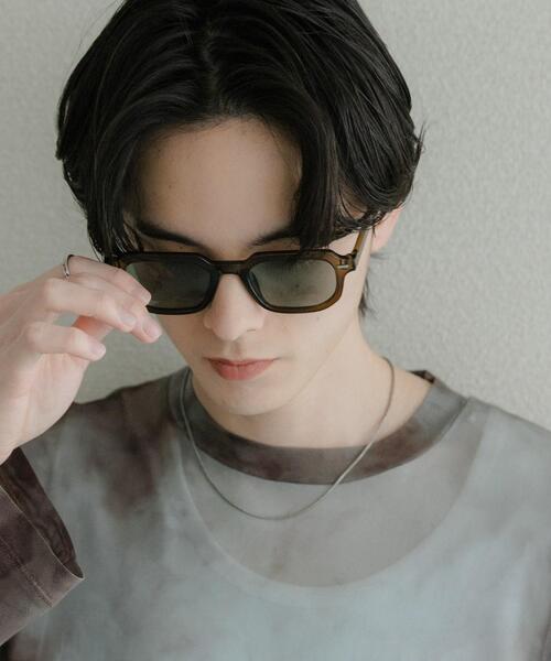 SENSE OF PLACE by URBAN RESEARCH（センスオブプレイスバイアーバンリサーチ）の「スクエアウェリントンサングラス（サングラス・メンズ・ブラウン/カーキ/ブラック・ONE）」の4枚目の写真