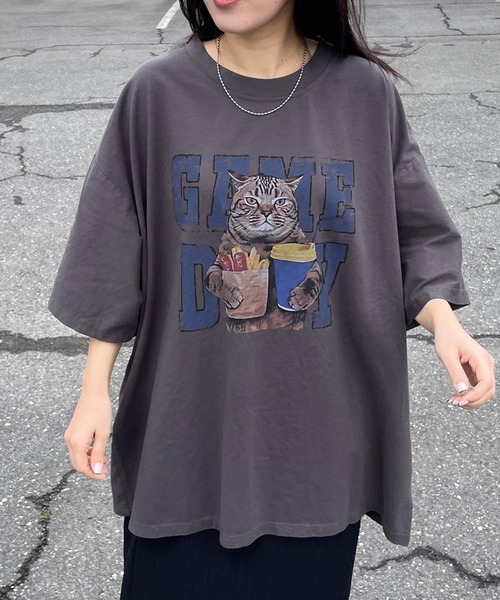 CRB(シーアールビー)の「キャットプリントビッグTシャツ(Tシャツ/カットソー・レディース・ベージュ/チャコール/オフホワイト/ブラウン・F)」の11枚目の写真