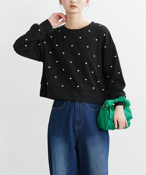 nissen（ニッセン）の「ハート刺しゅうリブニットソートップス（Tシャツ/カットソー・レディース・ブラック×ホワイト/チャコールグレー×ブラック/ホワイト×ブラック・L/LL/M）」の9枚目の写真
