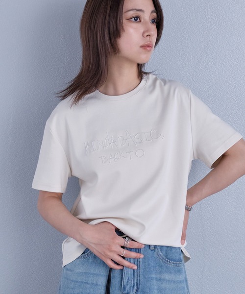 murea(ミュレア)の「ビーズ刺繍半袖Tシャツ(Tシャツ/カットソー・レディース・チャコールグレー/アイボリー・FREE)」の2枚目の写真