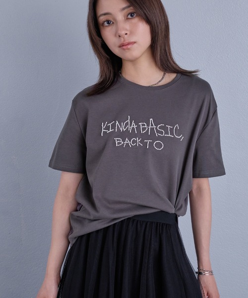 murea(ミュレア)の「ビーズ刺繍半袖Tシャツ(Tシャツ/カットソー・レディース・チャコールグレー/アイボリー・FREE)」の4枚目の写真