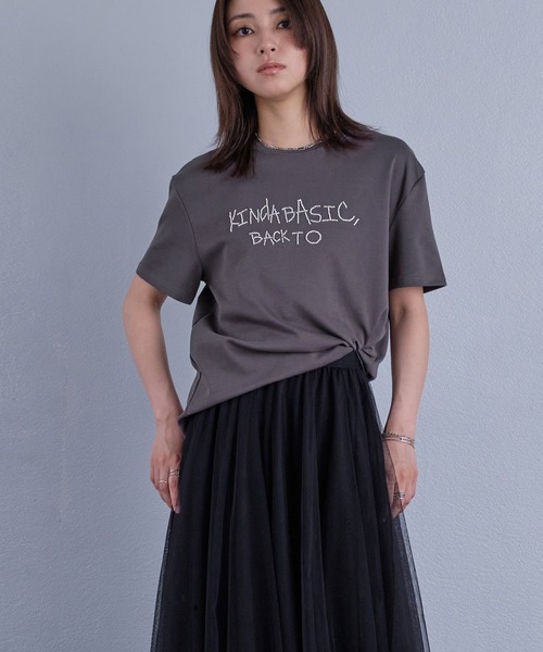 murea(ミュレア)の「ビーズ刺繍半袖Tシャツ(Tシャツ/カットソー・レディース・チャコールグレー/アイボリー・FREE)」の7枚目の写真