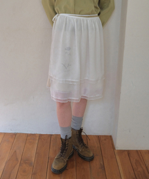 OURNOSTALGIA（アワー ノスタルジア）の「Double Lace Flower Wrap Skirt_White(O26ACC01)（スカート）」
