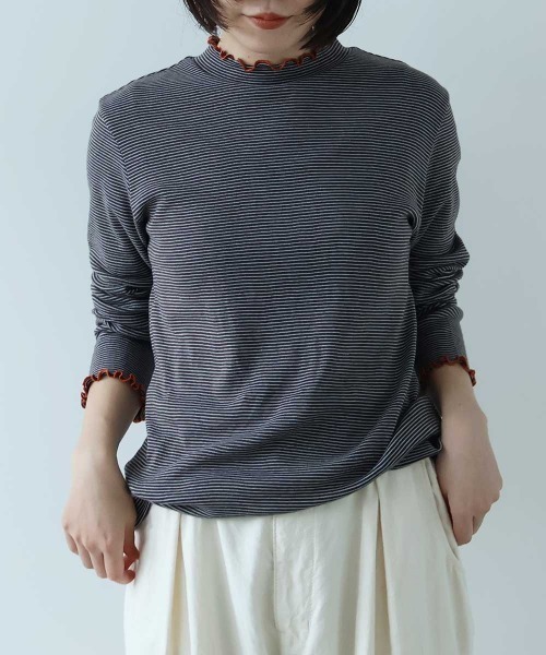 bulle de savon(ビュルデサボン)の「30/-度甘フライスボーダー ハイネック(Tシャツ/カットソー・レディース・ダークブラウン/ブラック・FREE)」の1枚目の写真