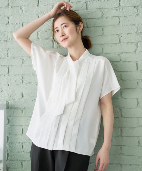 AOYAMA(アオヤマ)の「ボウタイドルマンスリーブブラウス【涼】【半袖】(シャツ/ブラウス・レディース・ホワイト/ベージュ・L/M/LL/S)」の1枚目の写真