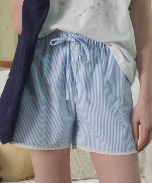 Birthday room(バースデイルーム)の「裾レースショートパンツ/Lace-hem shorts(その他パンツ・レディース・ライトブルー/ホワイト・FREE)」の2枚目の写真