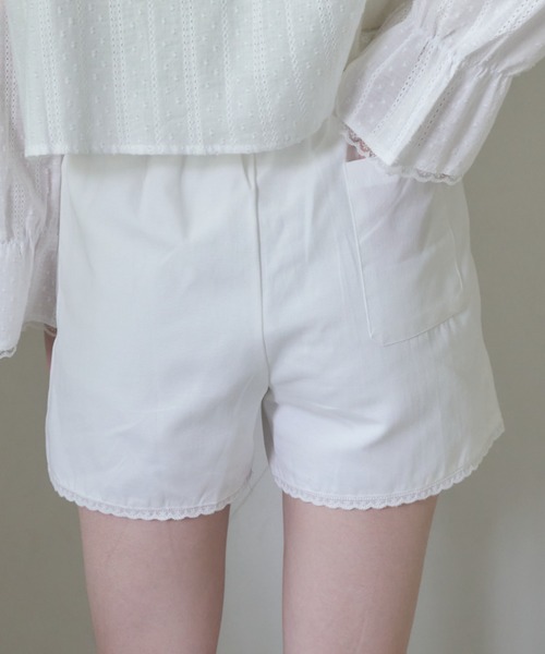 Birthday room(バースデイルーム)の「裾レースショートパンツ/Lace-hem shorts(その他パンツ・レディース・ライトブルー/ホワイト・FREE)」の8枚目の写真