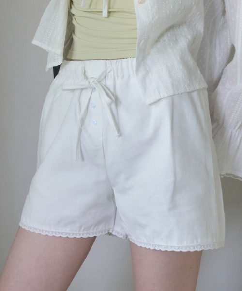 Birthday room(バースデイルーム)の「裾レースショートパンツ/Lace-hem shorts(その他パンツ・レディース・ライトブルー/ホワイト・FREE)」の10枚目の写真