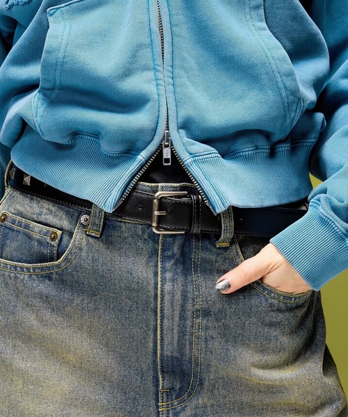 X-girl(エックスガール)の「METAL LOGO STUDDED FAUX LEATHER BELT(ベルト・レディース・ブラウン/ブラック・ONE SIZE)」の10枚目の写真