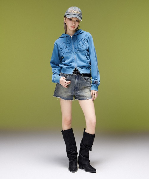 X-girl(エックスガール)の「METAL LOGO STUDDED FAUX LEATHER BELT(ベルト・レディース・ブラウン/ブラック・ONE SIZE)」の12枚目の写真