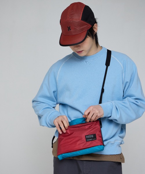 OverLab（オーバーラボ）の「「OverLab/オーバーラボ」ユーティリティ サコッシュバッグ（ショルダーバッグ・メンズ・スカイブルー系/レッド系/ブラック・FREE）」の3枚目の写真