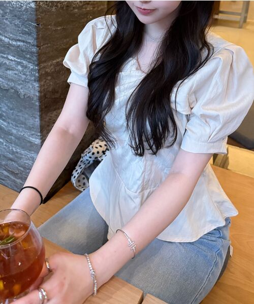 DEHEVE（デヘヴェ）の「Unbalanced Twist Blouse [Peach Pink]（シャツ/ブラウス・レディース・PINK・SMALL/MEDIUM）」の15枚目の写真