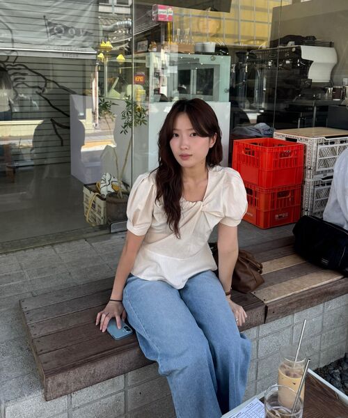 DEHEVE（デヘヴェ）の「Unbalanced Twist Blouse [Peach Pink]（シャツ/ブラウス・レディース・PINK・SMALL/MEDIUM）」の16枚目の写真