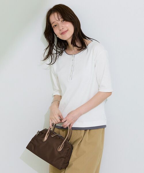 Green Parks(グリーンパークス)の「配色ヘンリーネック半袖プルオーバー(Tシャツ/カットソー・レディース・ブラック/杢グレー/オフホワイト・FREE)」の16枚目の写真