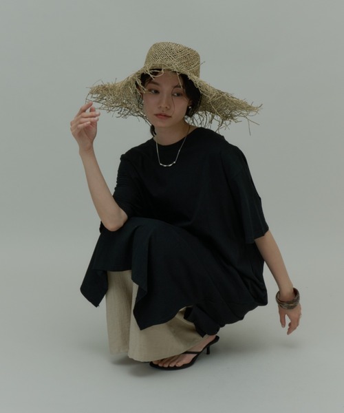 Plumel(プルメル)の「Back Tuck Half Sleeve T Dress / バックタックハーフスリーブカットドレス(ワンピース・レディース・ブラウン/アイボリー/ブラック・MEDIUM)」の16枚目の写真