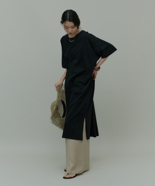 Plumel(プルメル)の「Back Tuck Half Sleeve T Dress / バックタックハーフスリーブカットドレス(ワンピース・レディース・ブラウン/アイボリー/ブラック・MEDIUM)」の15枚目の写真