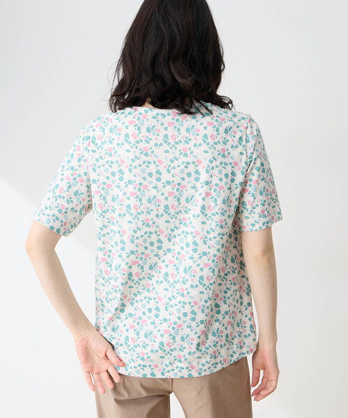 DECOY SINCE 1981(デコイシンスイチキュウハチイチ)の「【in Bloomコラボ】ひやさら総柄Tシャツ【接触冷感・UVカット・オーガニックコットンブレンド】(Tシャツ/カットソー・レディース・グリーン/オレンジ・L/LL/M)」の10枚目の写真