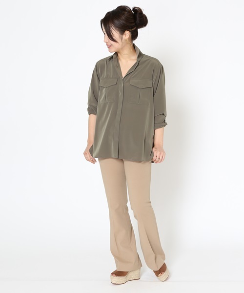 FIGARO Paris(フィガロパリ)の「エフォートレス ミリタリーシャツ◆(シャツ/ブラウス・レディース・ホワイト/ネイビー/カーキ・36/38)」の8枚目の写真