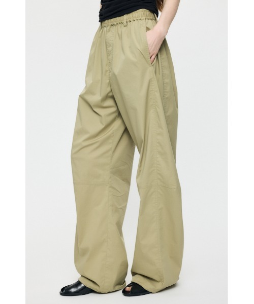 MOUSSY(マウジー)の「CURVE LINE EASY パンツ(スウェットパンツ・レディース・ブラック/カーキ/ホワイト・1/2)」の18枚目の写真