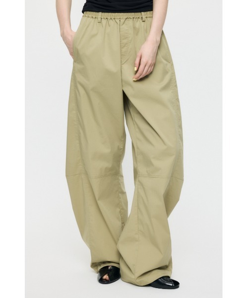 MOUSSY(マウジー)の「CURVE LINE EASY パンツ(スウェットパンツ・レディース・ブラック/カーキ/ホワイト・1/2)」の19枚目の写真