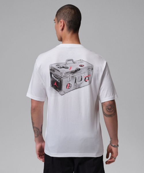 JORDAN BRAND(ジョーダンブランド)の「ジョーダン メンズ グラフィック Tシャツ / Jordan Men's Graphic T-Shirt IF3163-100 White(Tシャツ/カットソー・メンズ・ホワイト・XL/S/M/L/2XL)」の1枚目の写真