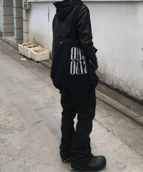 OPUS 0012(オーパス0012)の「Op. 10 OPUS DISTRESSED TOTE BAG BLACK(ショルダーバッグ・レディース・その他・FREE)」の7枚目の写真