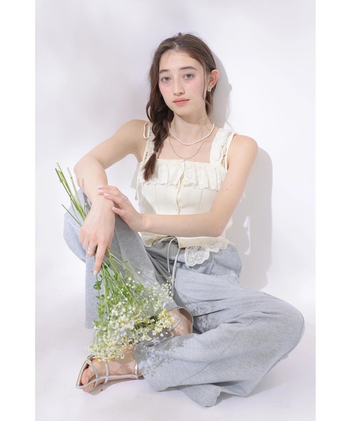 Rirandture（リランドチュール）の「ラメスウェットフレアパンツ（その他パンツ・レディース・オフホワイト/ライトグレー・2/1）」の3枚目の写真