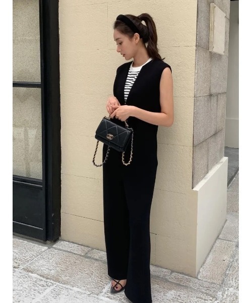 BIRTHDAY BASH(バースデイバッシュ)の「DIANA V NECK ROMPERS(ワンピース・レディース・ブラック・FREE)」の7枚目の写真