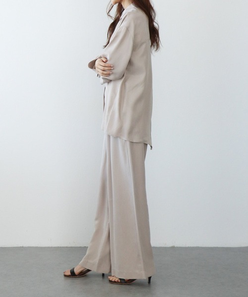 Jines(ジネス)の「とろみワイドパンツ(スラックス・レディース・チャコールグレー/ベージュ・38)」の8枚目の写真