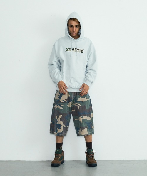 XLARGE(エクストララージ)の「STANDARD LOGO HOODED SWEATSHIRT(パーカー・メンズ・グレー/ブラック/ネイビー/グリーン・S/M/L/XL)」の13枚目の写真