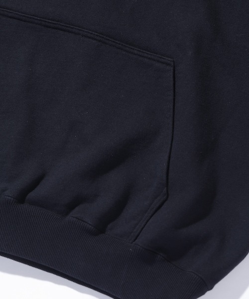XLARGE(エクストララージ)の「STANDARD LOGO HOODED SWEATSHIRT(パーカー・メンズ・グレー/ブラック/ネイビー/グリーン・S/M/L/XL)」の7枚目の写真